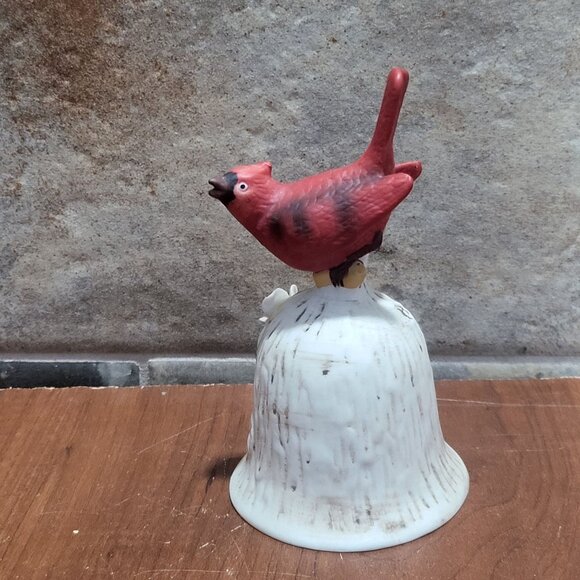 Vintage Red Cardinal Bird Bell Ceramic Figurine - Picture 6 of 9